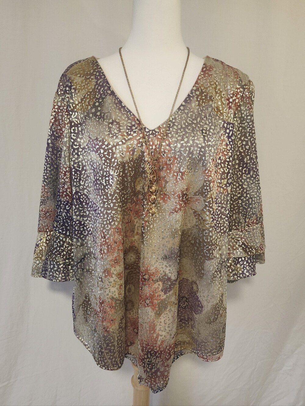 Women's Metallic Floral V-Neck Blouse in Multi With Detatchable Necklace - Picture 13 of 14